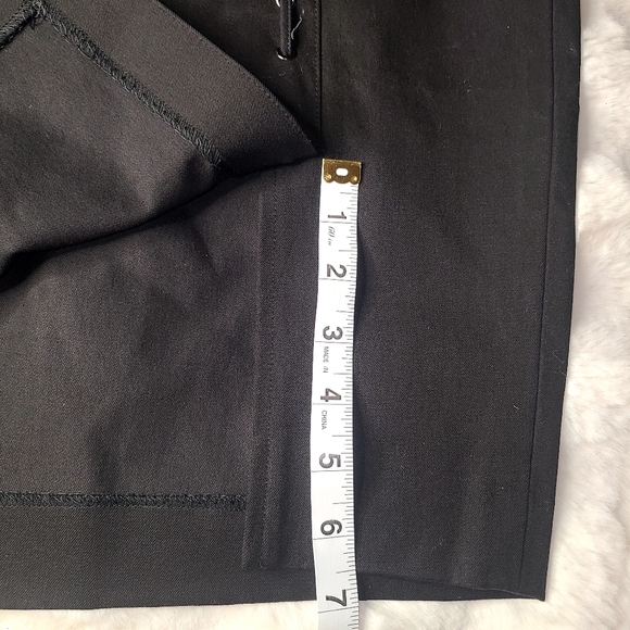 Banana Republic Black Knee-Length Pencil Skirt for office and beyond - Picture 11 of 11
